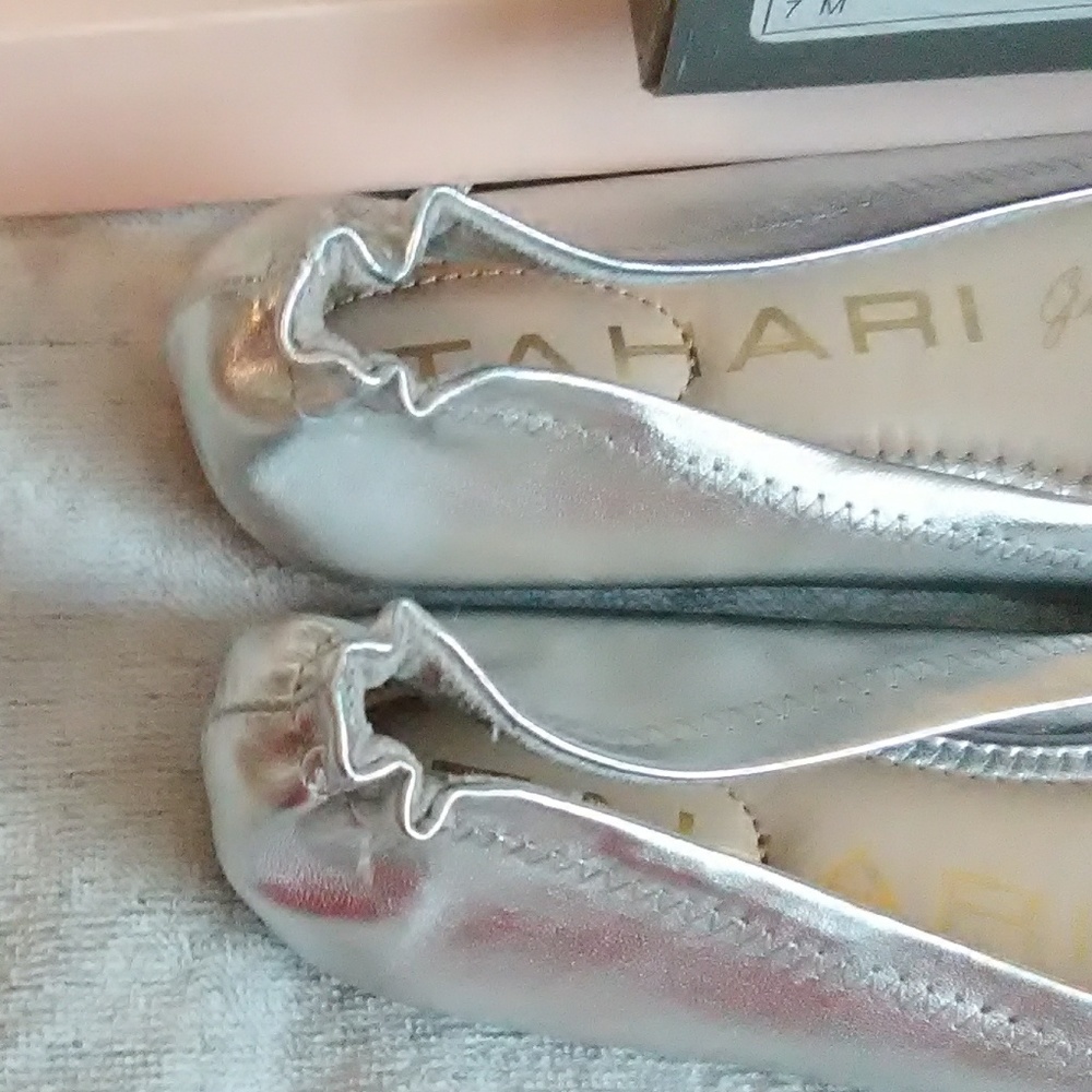 Shoes - Picture 4 of 4
